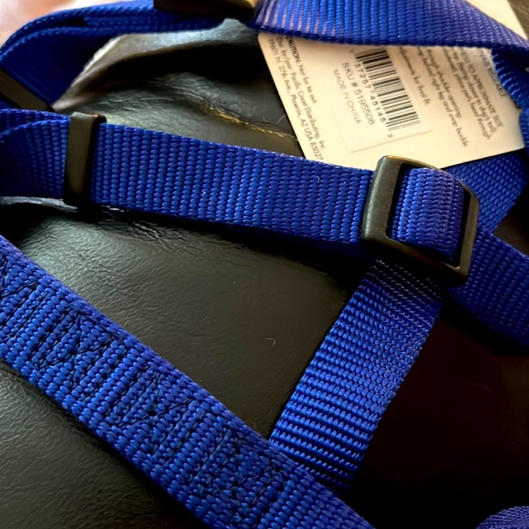 New and Tagged Adjustable Blue Harness. Medium 20”-28” Grith PRICE DROP - Picture 9 of 12